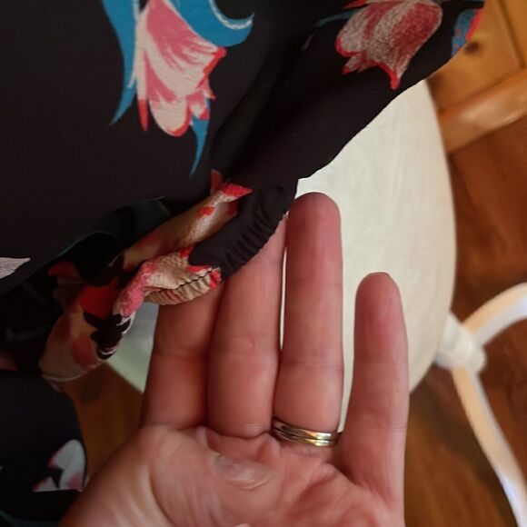 Flying Tomato 🍅 top - Picture 5 of 8